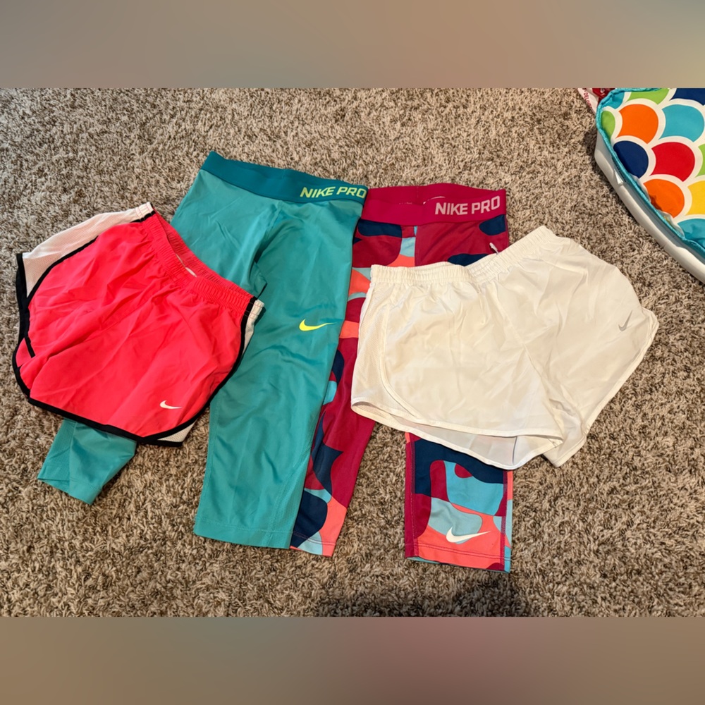 Girls Nike Pro Teal and Pink Leggings and Nike Pink and White Tempo Shorts